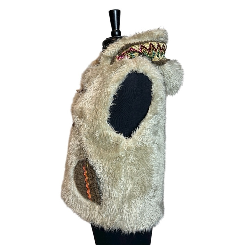 Aryeh Faux Fur Hooded Afghan-Inspired Boho Vest with Embroidered Trim Size XL - Picture 5 of 10